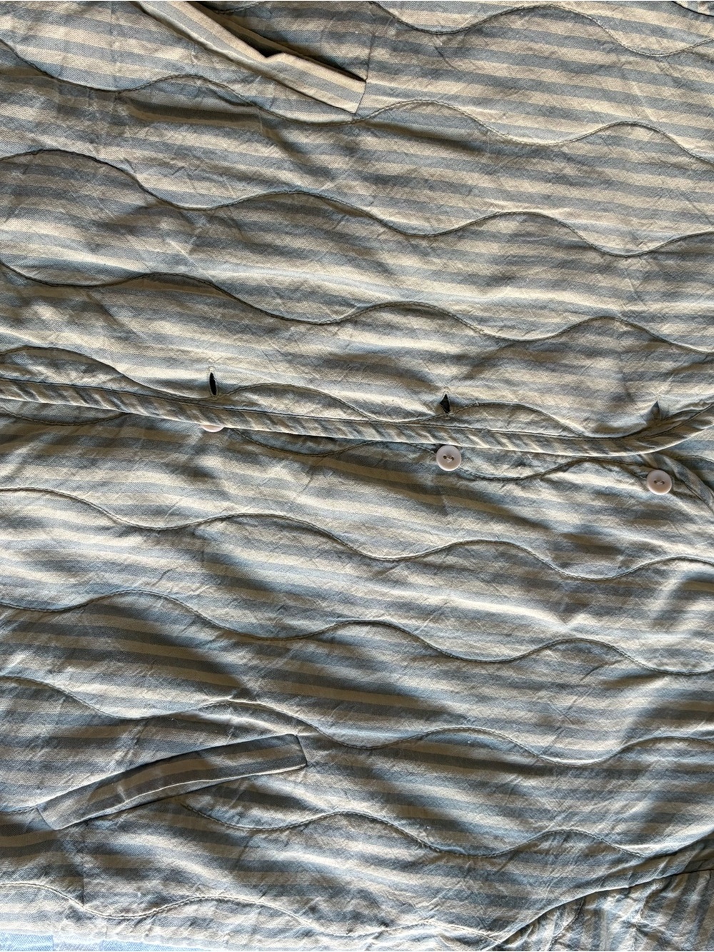 Micaela Greg Muted Striped Quilted Liner size M - Picture 10 of 12